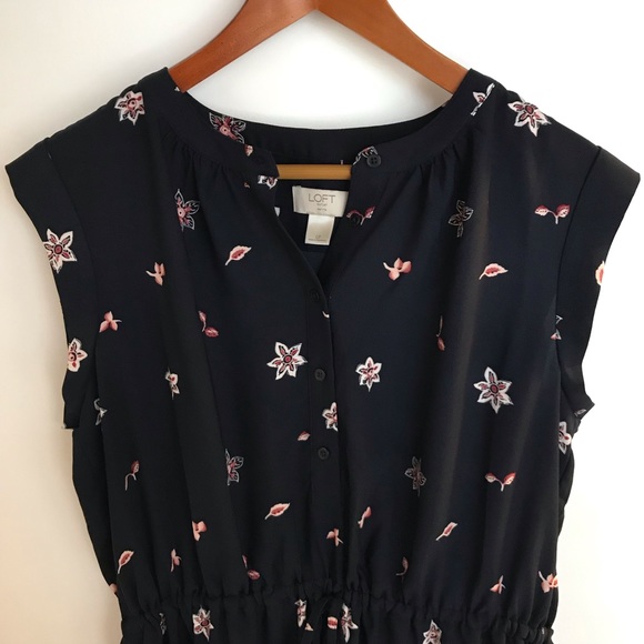 LOFT Dresses & Skirts - LOFT Outlet Sleeveless Dress w/buttons - Petite:LP